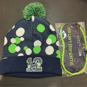 Seahawks Lady 12 Beanie and Eye Mask Bundle